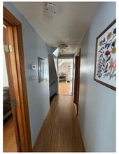 27 Pleasant St in Templeton, MA - Building Photo - Building Photo