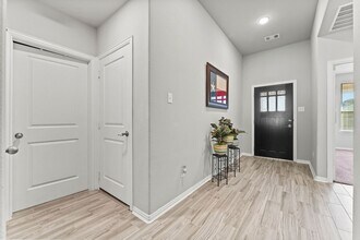 3815 Wright's Landing Dr in Spring, TX - Foto de edificio - Building Photo