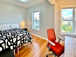 190 Hillside St, Unit 2 in Boston, MA - Building Photo - Building Photo