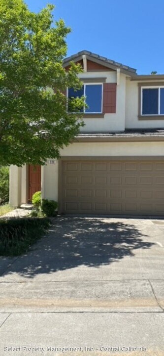 220 Bridle Point Cir Photo