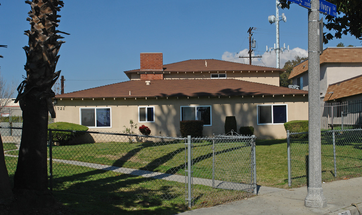 719-721 Ivory Ln in Pomona, CA - Building Photo