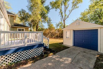 1517 W Saratoga St in Ferndale, MI - Building Photo - Building Photo