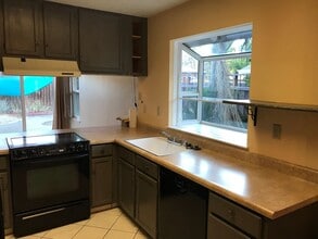 4424 Sunrise Ct in Davis, CA - Building Photo - Building Photo