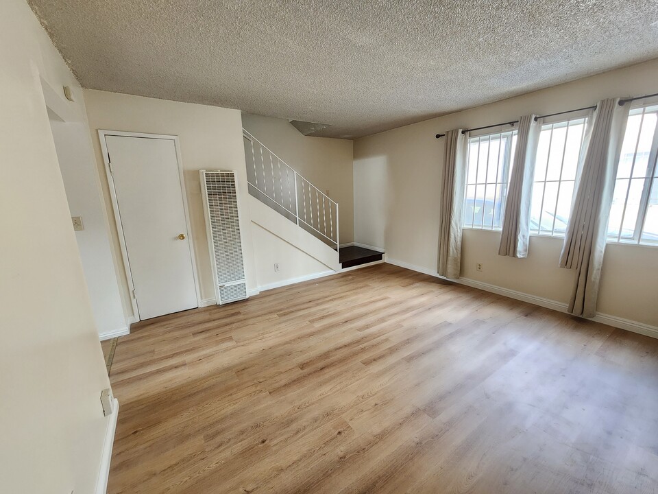 1733 W 144th St in Gardena, CA - Building Photo