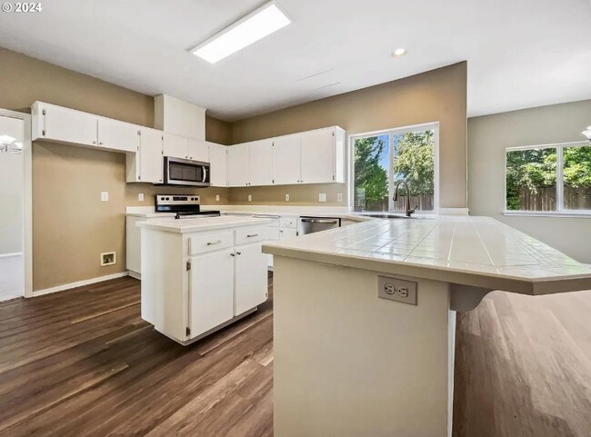 property at 7811 SW 171st Pl