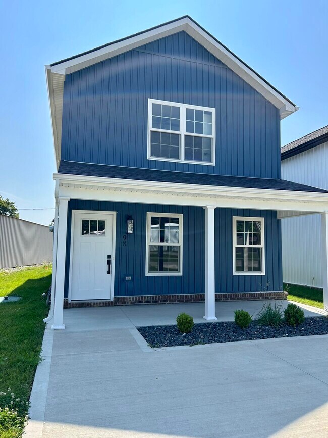 98 State Hwy 1611 in Russell Springs, KY - Building Photo - Building Photo