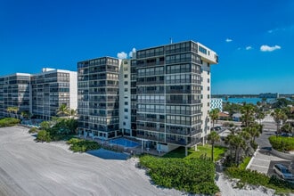 Shores of Madeira in Madeira Beach, FL - Building Photo - Building Photo