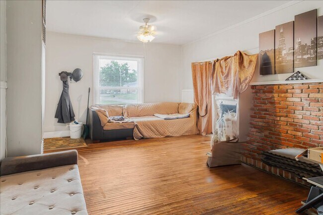 212 W North St in Warrensburg, MO - Building Photo - Building Photo