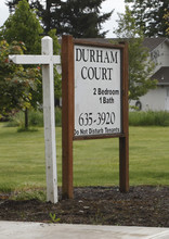 Durham Court in Portland, OR - Building Photo - Building Photo