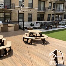 4242 N Sheridan Rd in Chicago, IL - Building Photo - Building Photo