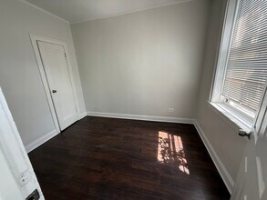 3420 W Irving Park Rd in Chicago, IL - Building Photo - Building Photo