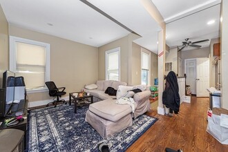 1566 Tremont St, Unit #1 in Boston, MA - Building Photo - Building Photo