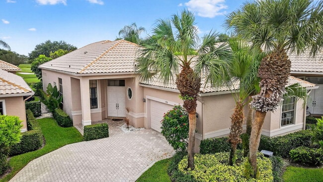 4553 Barclay Fair Way in Wellington, FL - Building Photo - Building Photo