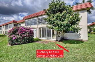 33 Abbey Ln in Delray Beach, FL - Building Photo - Building Photo