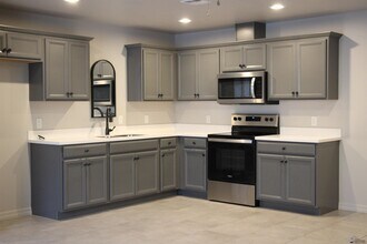 692 13th Ave in Yuma, AZ - Building Photo - Building Photo