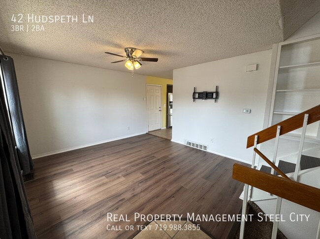 property at 42 Hudspeth Ln