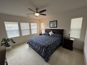 1065 Sea Glass Wy in San Diego, CA - Building Photo - Building Photo
