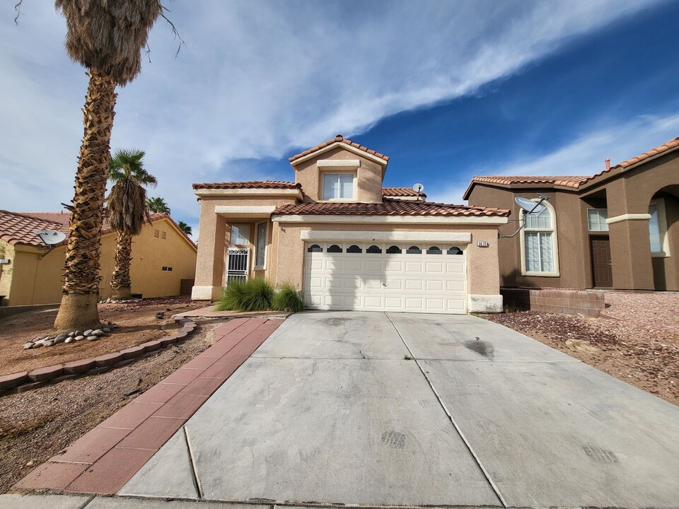 6670 Happy Isles Dr in Las Vegas, NV - Building Photo