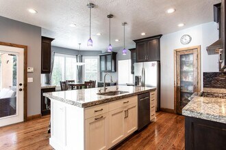 2818 E Falcon Wy in Sandy, UT - Building Photo - Building Photo
