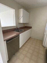 269 Cambridge Rd, Unit 602 in Woburn, MA - Building Photo - Building Photo