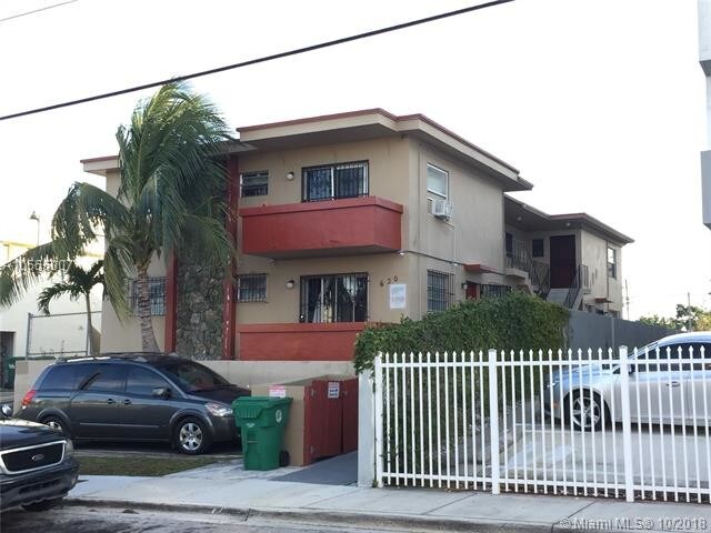 620 SW 4th St-Unit -5 in Miami, FL - Foto de edificio
