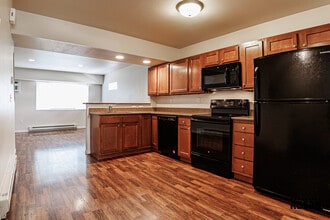 R & T Parkhomes in Fargo, ND - Building Photo - Building Photo