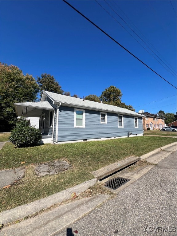 1707 Arlington Rd in Hopewell, VA - Foto de edificio - Building Photo