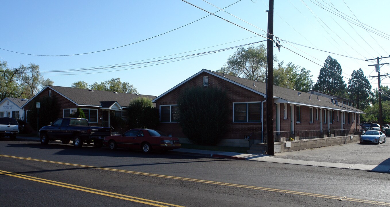 550 S Wells Ave in Reno, NV - Building Photo
