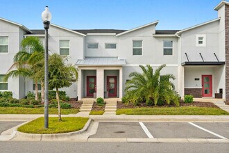 1074 Splash Shot Pl in Davenport, FL - Foto de edificio - Building Photo