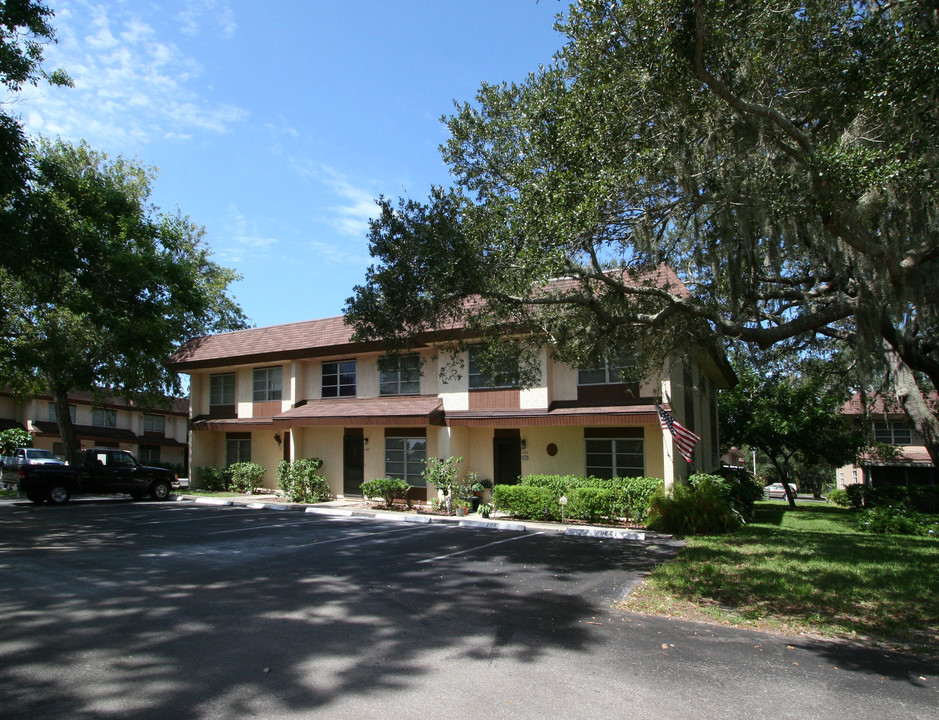 201 Elliot Ave in Sarasota, FL - Foto de edificio