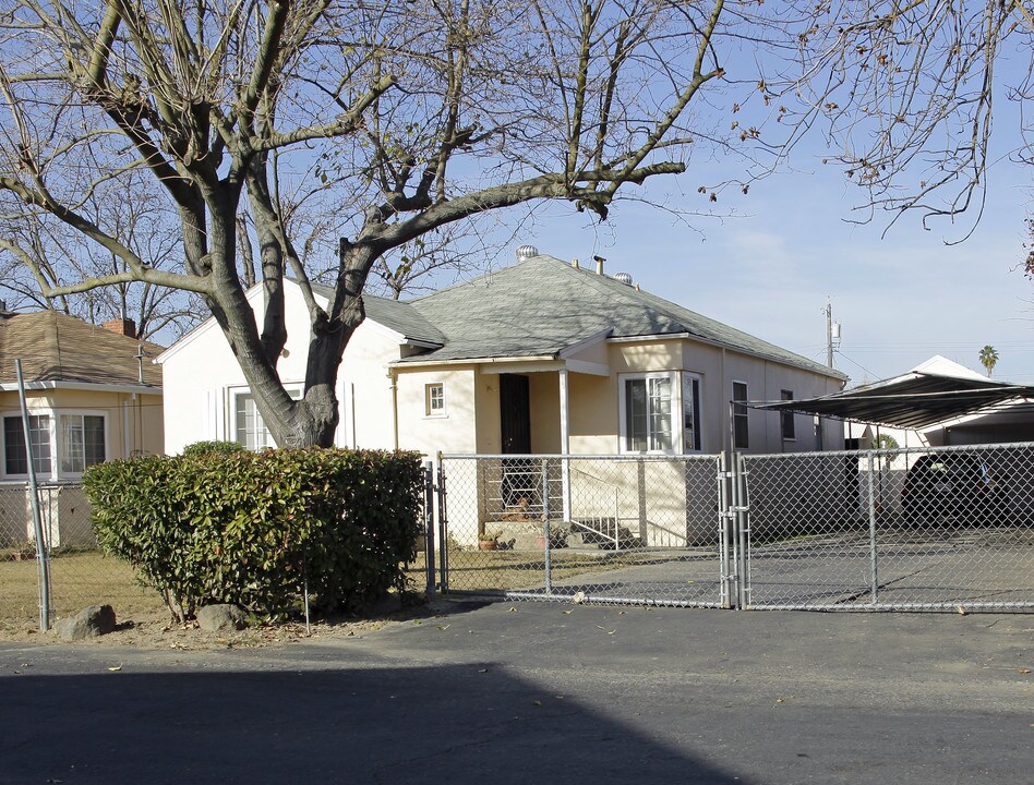 4530-4534 Del Norte Blvd in Sacramento, CA - Foto de edificio