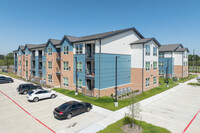 BLUESTEM APARTMENTS in Houston, TX - Building Photo - Building Photo