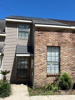 107 S Saint Jean St in Broussard, LA - Building Photo