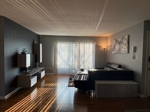 1710 Dempster St in Park Ridge, IL - Building Photo - Building Photo