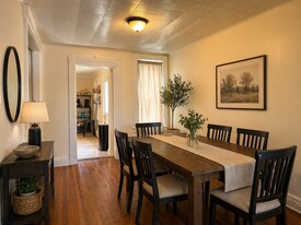 530 1/2 E Fulton St in Lancaster, PA - Building Photo