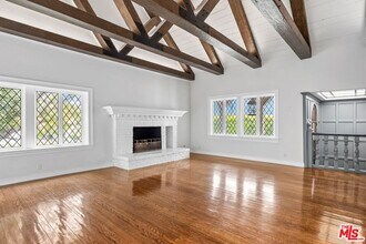 16754 Ashley Oaks in Los Angeles, CA - Building Photo - Building Photo