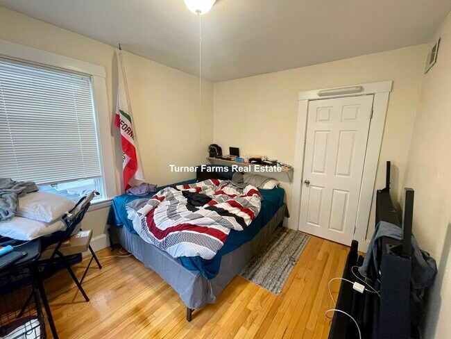 19 Bay St, Unit 2L in Cambridge, MA - Foto de edificio - Building Photo