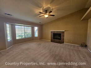 4982 Tralee Ln in Redding, CA - Building Photo - Building Photo