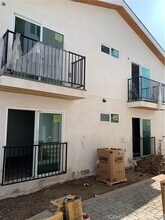 1033 N Cummings St in Los Angeles, CA - Building Photo - Building Photo
