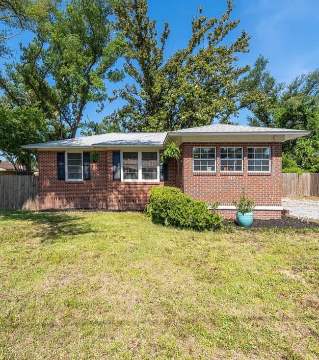 property at 111 N Marie Dr
