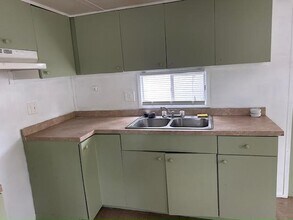 10720 54th Ave N in St. Petersburg, FL - Building Photo - Building Photo