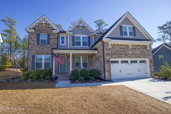 660 Ave of the Carolinas