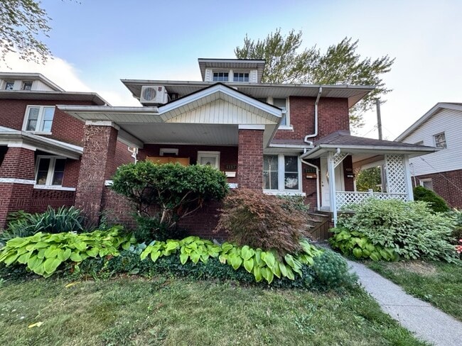 property at 1227 Gladstone Ave