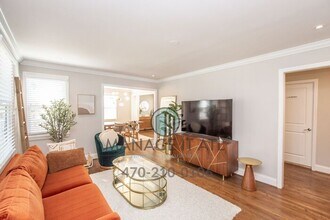 2212 Clairmont Terrace NE in Atlanta, GA - Building Photo - Building Photo