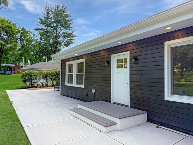 property at 1135 NY-9D