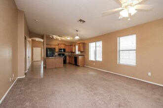 7814 S 72nd Ln in Phoenix, AZ - Building Photo - Building Photo