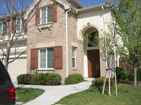 4431 Bangor Ct, Unit 01-613 in Dublin, CA - Building Photo