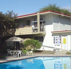 The Fontana in Fremont, CA - Foto de edificio - Building Photo