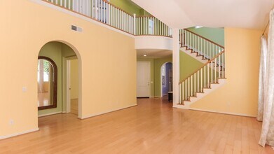 10975 Vereda Sol Del Dios in San Diego, CA - Building Photo - Building Photo