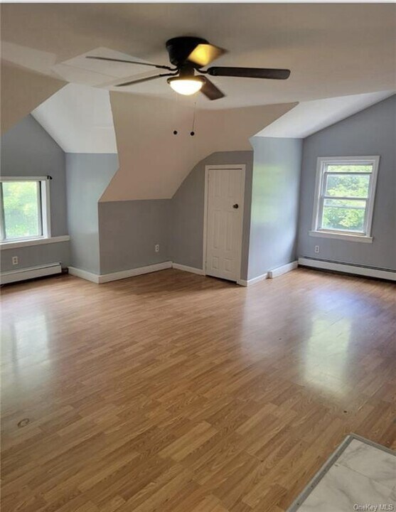 298 NY-211-Unit -8 in Middletown, NY - Building Photo